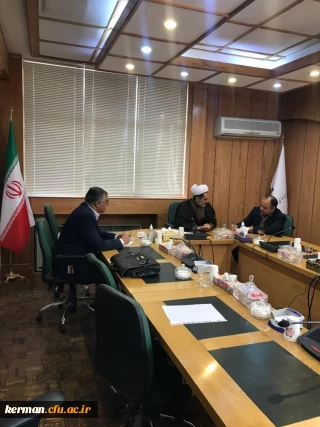 رئیس دانشگاه فرهنگیان کرمان با ریاست سازمان نوسازی، توسعه وتجهیز مدارس کشور دیدار کرد.  