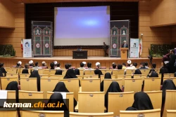 امام جمعه کرمان
واقعیت و آرمان درامور سیاسی  باید درکنارهم دیده شود 2