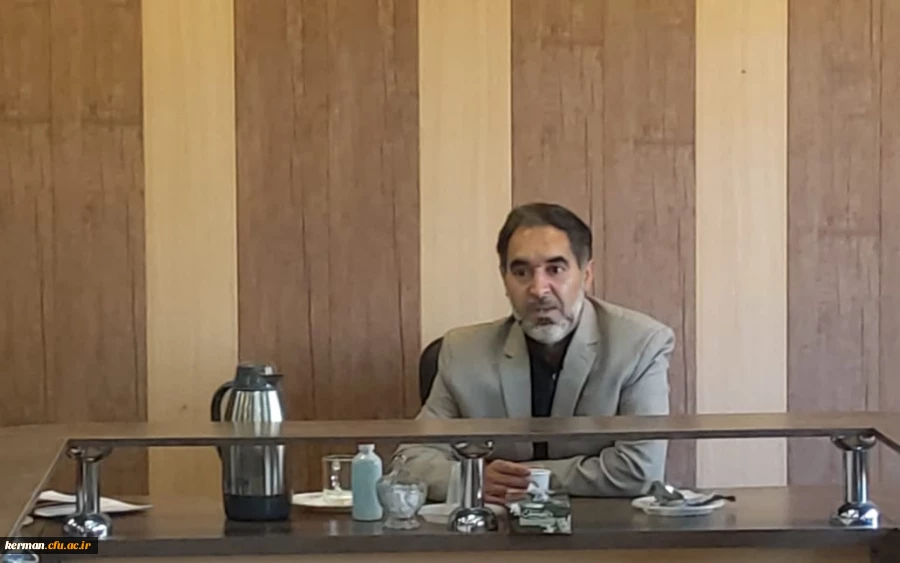 درجلسه شورای مدیریت دانشگاه فرهنگیان استان باتوجه به فرارسیدن سال تحصیلی جدید نیازهای پردیسها درحوزه تجهیزات وامکانات مورد بحث وتبادل ونظر قرار گرفت. 2