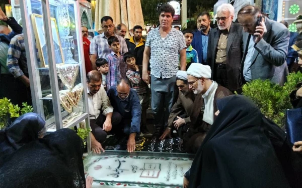 معاونت فرهنگی واجتماعی دانشگاه فرهنگیان کشور به مقام شهید سلیمانی ادای احترام کرد 2