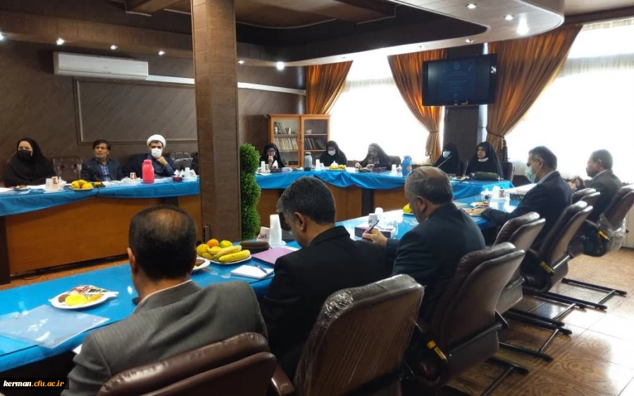 معاون فرهنگی و اجتماعی دانشگاه فرهنگیان کشور در کرمان عنوان کرد:
*دانشجو معلمان باید در موضوع مبارزه با آسیب های اجتماعی توانمند شوند* 2