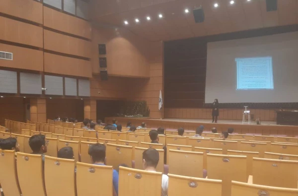 برگزاری سلسه نشست ها و سمینارهای تخصصی با موضوع کارورزی در دانشگاه فرهنگیان کرمان 2