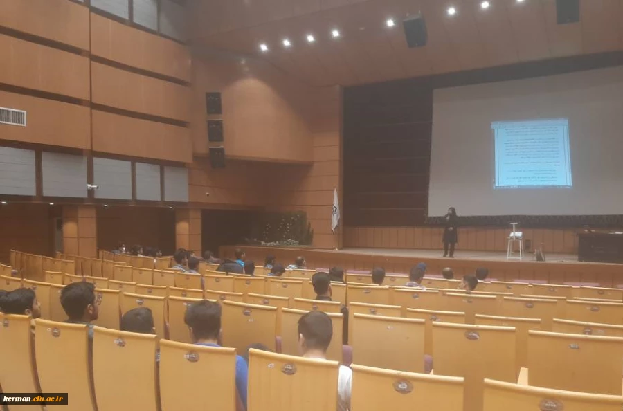 برگزاری سلسه نشست ها و سمینارهای تخصصی با موضوع کارورزی در دانشگاه فرهنگیان کرمان 2