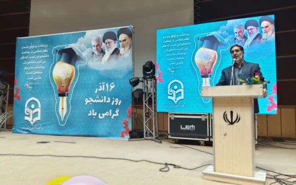 دانشجو همواره برای ملت ایران مرجع ونقش آفرین بوده است 2