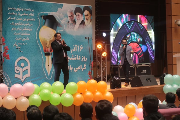 دانشجو همواره برای ملت ایران مرجع ونقش آفرین بوده است 16