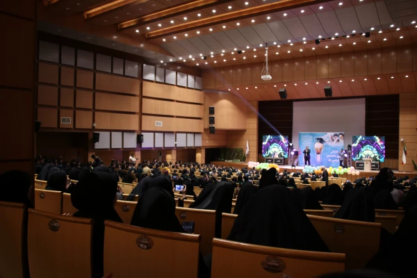 دانشجو همواره برای ملت ایران مرجع ونقش آفرین بوده است 17