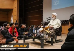 حجت الاسلام قرائتی در جمع دانشجومعلمان دانشگاه فرهنگیان کرمان: 
دانشجو معلمان خود را برای نجات نسل گرفتار شده در زیر رگبار شبهات آماده کنند 2