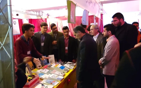 دکتر توان درمراسم گرامیداشت هفته پژوهش دردانشگاه فرهنگیان کرمان : 
پویایی جامعه درتوجه و اهمیت دادن به امر پژوهش وتحقیقات دارد 2