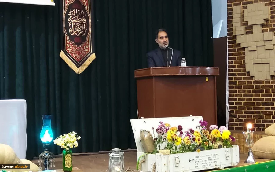 لازمه ی پیمودن راه شهدا، عشق و آگاهی توأمان است 2