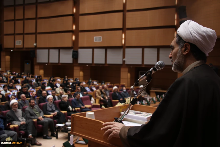 سرپرست دانشگاه فرهنگیان کرمان:
مفتخریم به میزبانی از ۲۰۰۰ میهمان شهید سلیمانی 2