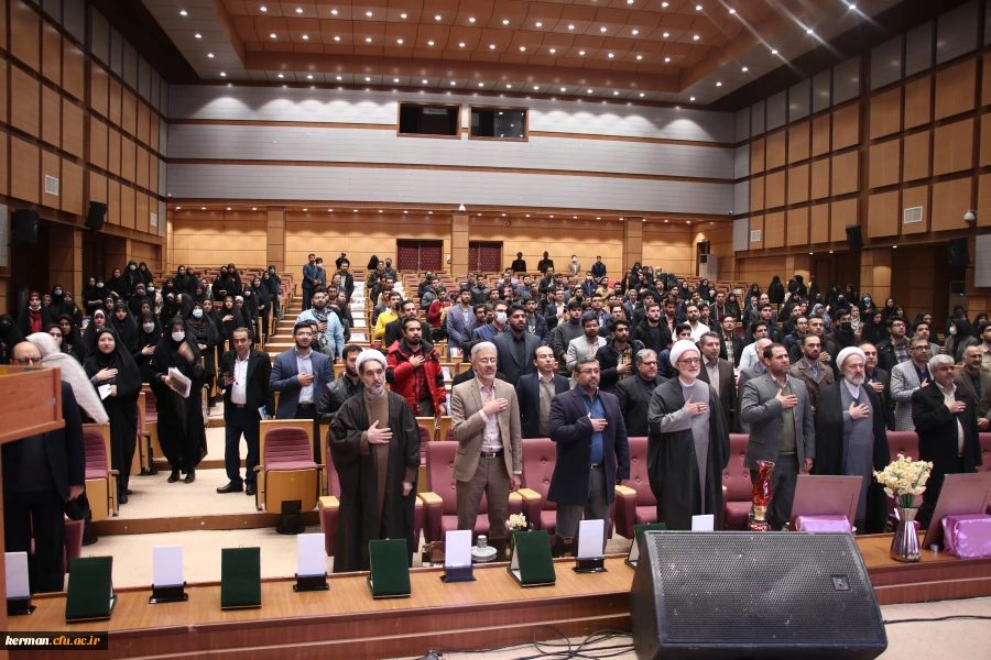 سرپرست دانشگاه فرهنگیان کرمان:
مفتخریم به میزبانی از ۲۰۰۰ میهمان شهید سلیمانی 2