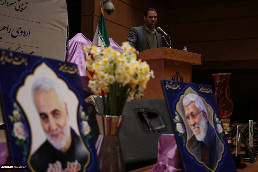 رئیس دانشگاه فرهنگیان کشور:
حاج قاسم، نمادِ معلمِ الخَیر، الگوی معلمِ آینده 2