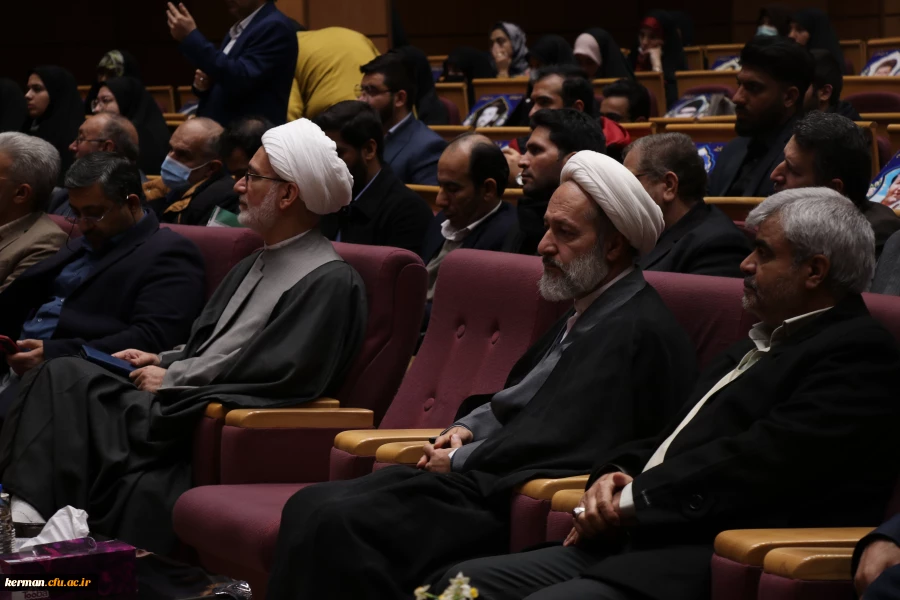 رئیس دانشگاه فرهنگیان کشور:
حاج قاسم، نمادِ معلمِ الخَیر، الگوی معلمِ آینده 2