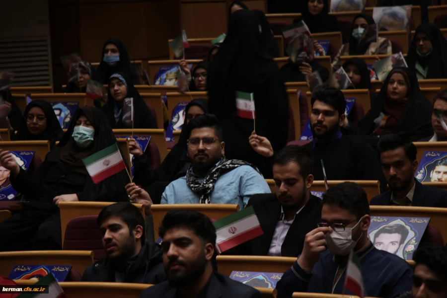 رئیس دانشگاه فرهنگیان کشور:
حاج قاسم، نمادِ معلمِ الخَیر، الگوی معلمِ آینده 2