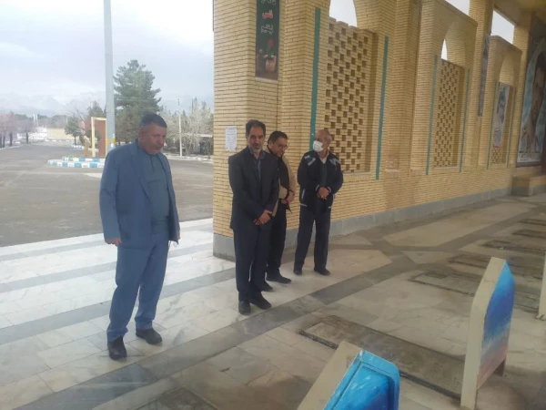 ادای احترام رئیس دانشگاه فرهنگیان استان به مقام شامخ شهدای شهر ماهان 2