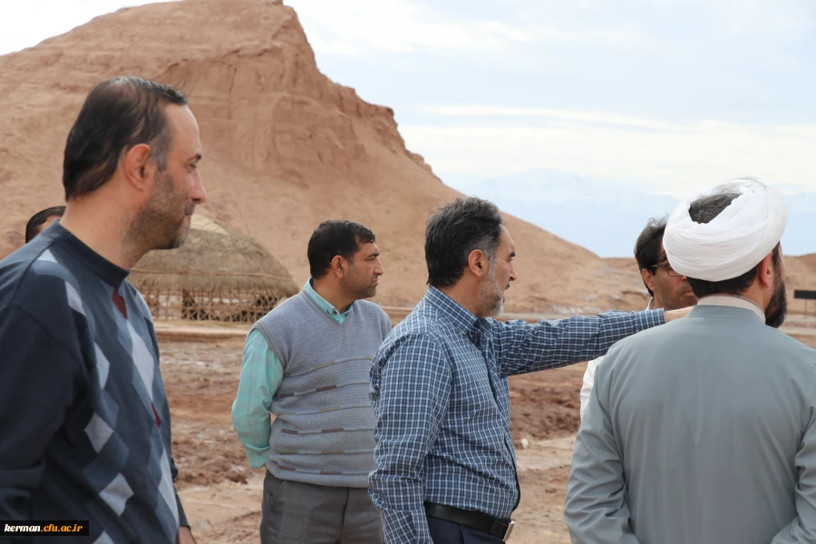 آماده سازی کمپ کویری شهدادجهت اردوی مدرسه تربیتی شهید سلیمانی 7