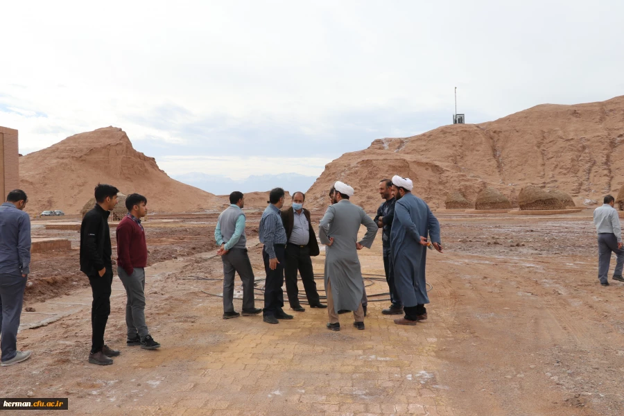 آماده سازی کمپ کویری شهدادجهت اردوی مدرسه تربیتی شهید سلیمانی 11