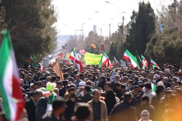  حضور جامعه دانشگاهیان فرهنگیان کرمان در  راهپیمایی یوم الله ۲۲ بهمن  6