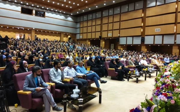 آیین بزرگداشت مقام معلم در دانشگاه فرهنگیان کرمان برگزار شد 4