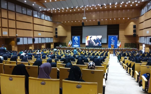 آیین بزرگداشت مقام معلم در دانشگاه فرهنگیان کرمان برگزار شد 6