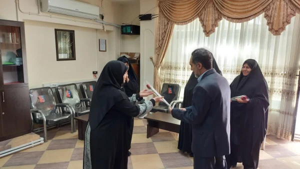 تجلیل از اساتید ومدرسین توسط ریاست دانشگاه فرهنگیان استان  5