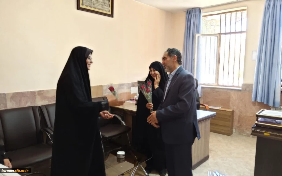 تجلیل از اساتید ومدرسین توسط ریاست دانشگاه فرهنگیان استان  6