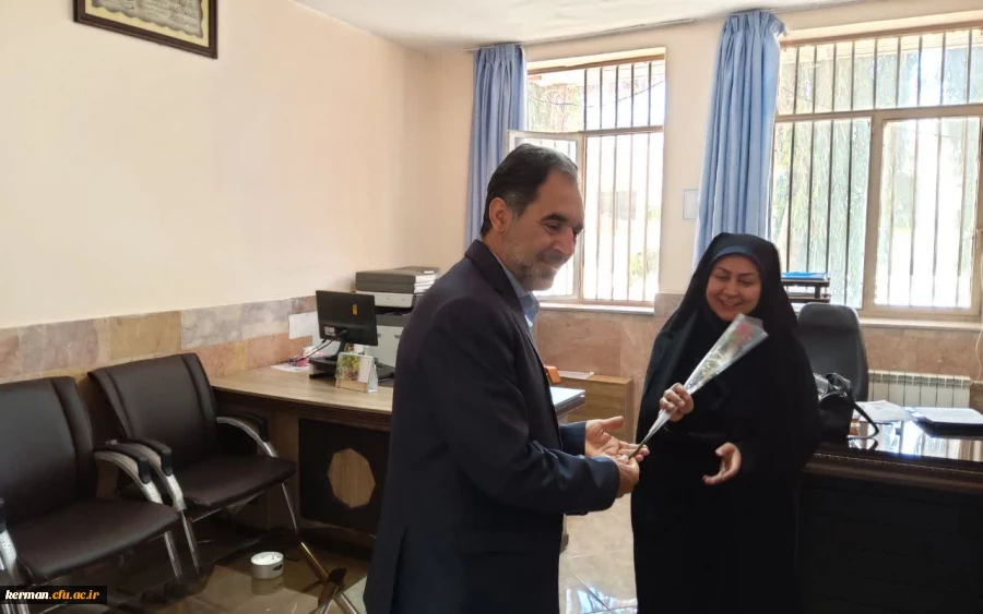 تجلیل از اساتید ومدرسین توسط ریاست دانشگاه فرهنگیان استان  11