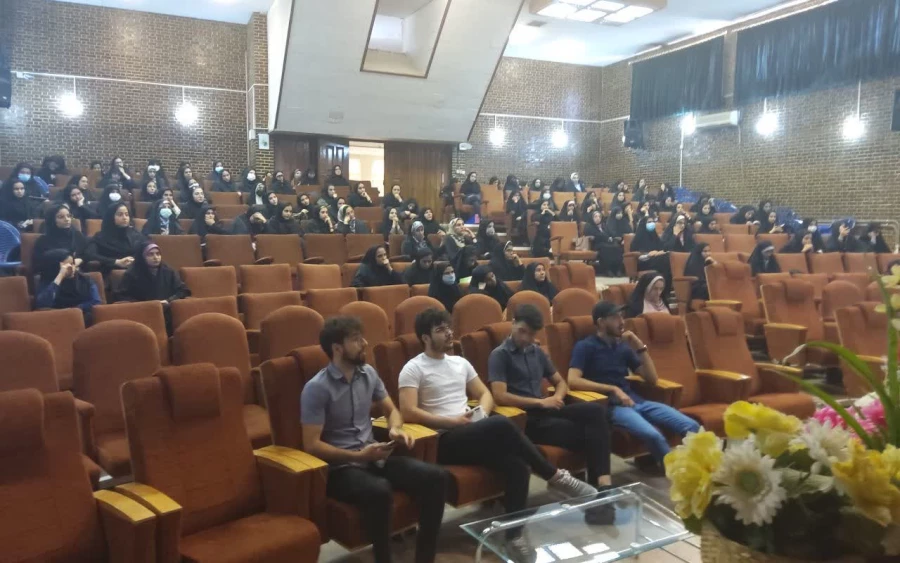 رئیس دانشگاه فرهنگیان استان کرمان 
 
امید، پرستار مهربانی وتسلی بخش روح انسانهاست 3