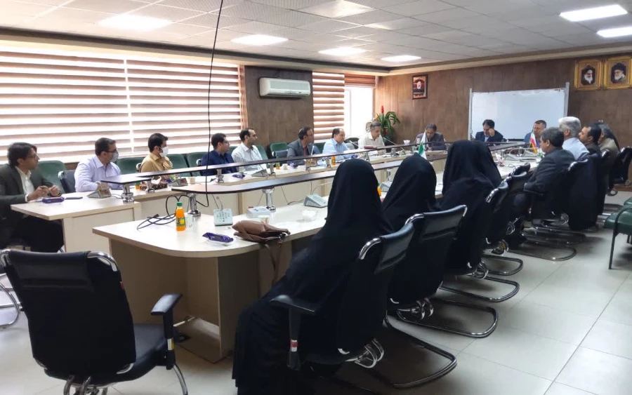 تجلیل از همکاران حوزه آموزش در جلسه شورای آموزشی دانشگاه فرهنگیان استان کرمان 3