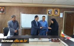 تجلیل از همکاران حوزه آموزش در جلسه شورای آموزشی دانشگاه فرهنگیان استان کرمان 5