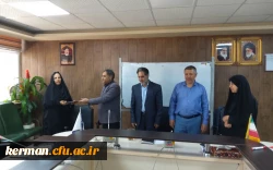 تجلیل از همکاران حوزه آموزش در جلسه شورای آموزشی دانشگاه فرهنگیان استان کرمان 8