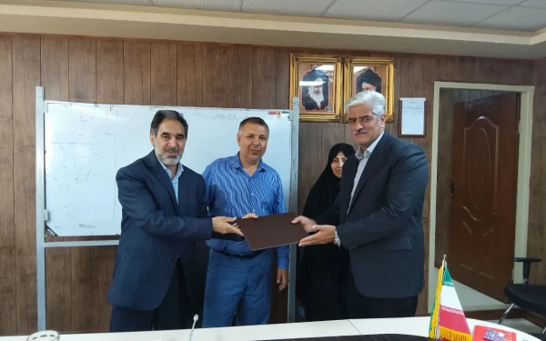 تجلیل از همکاران حوزه آموزش در جلسه شورای آموزشی دانشگاه فرهنگیان استان کرمان 9