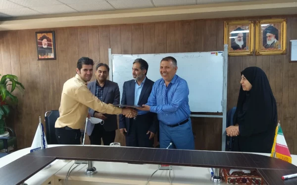 تجلیل از همکاران حوزه آموزش در جلسه شورای آموزشی دانشگاه فرهنگیان استان کرمان 18