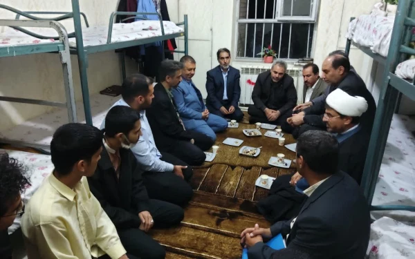  حضور سرزده مدیر کل آموزش و پرورش استان درخوابگاه های دانشجویی  پردیس خواجه نصیرالدین طوسی دانشگاه فرهنگیان کرمان، 8