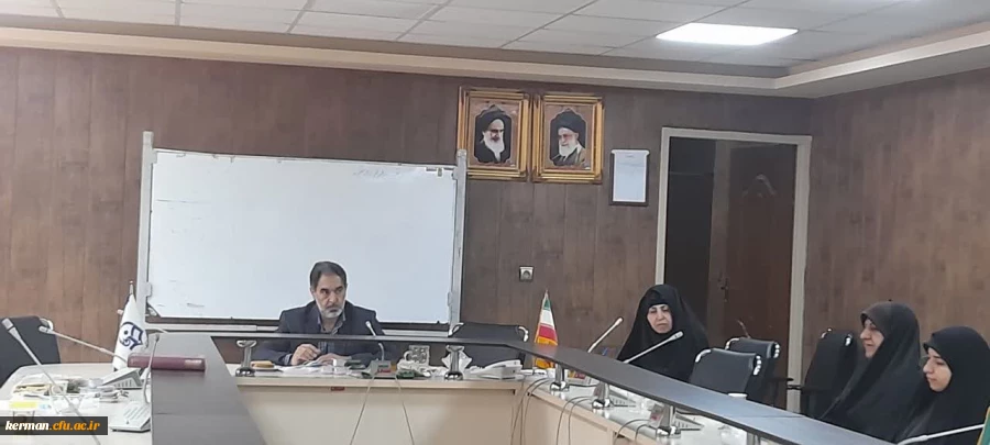 نشست هم اندیشی اساتید پردیس شهید باهنر باحضور رئیس دانشگاه فرهنگیان کرمان برگزار شد 2