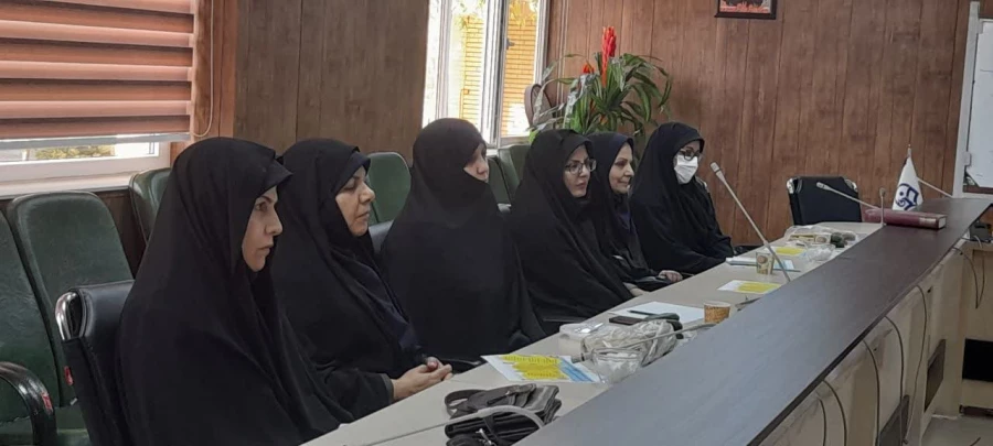 نشست هم اندیشی اساتید پردیس شهید باهنر باحضور رئیس دانشگاه فرهنگیان کرمان برگزار شد 3