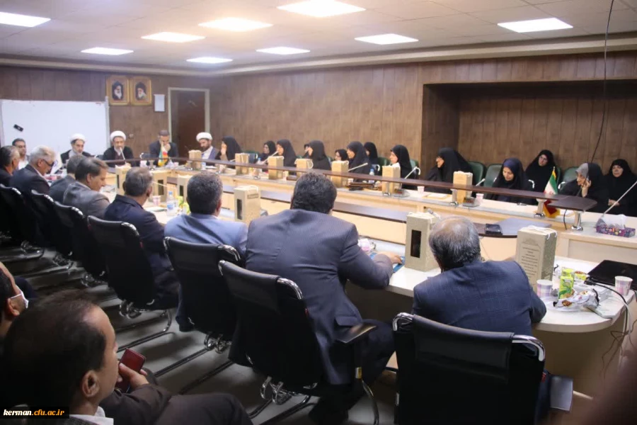 بزرگداشت دهه سرآمدی آموزش و مقام استاد با حضور اساتید دانشگاه فرهنگیان کرمان 4