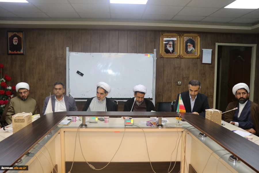 بزرگداشت دهه سرآمدی آموزش و مقام استاد با حضور اساتید دانشگاه فرهنگیان کرمان 4