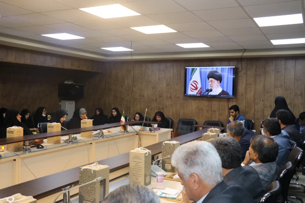 بزرگداشت دهه سرآمدی آموزش و مقام استاد با حضور اساتید دانشگاه فرهنگیان کرمان 8