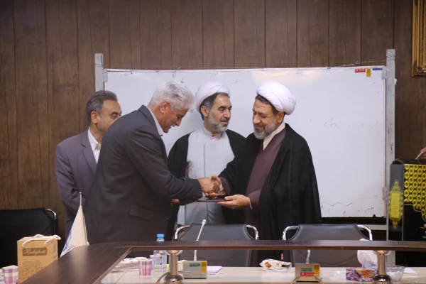 بزرگداشت دهه سرآمدی آموزش و مقام استاد با حضور اساتید دانشگاه فرهنگیان کرمان 12