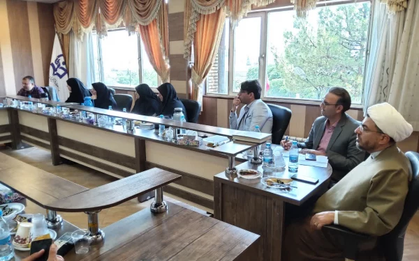 با حضور دکتر قاسمی مدیرکل حراست دانشگاه فرهنگیان کشور،جلسه شورای مدیریت دانشگاه فرهنگیان استان کرمان برگزار شد 3