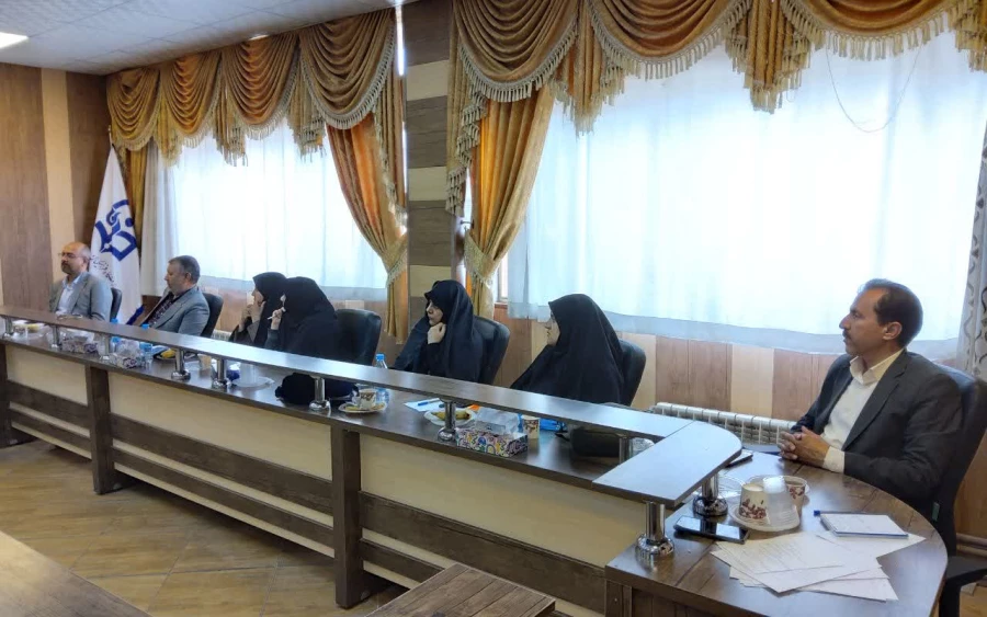 مدیرکل حراست دانشگاه فرهنگیان کشور 
شناسایی آسیب های فرهنگی و کمک برای پیشبرد مسائل فرهنگی ، رویکرد حراست در دانشگاه فرهنگیان است 2