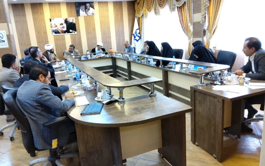 مدیرکل حراست دانشگاه فرهنگیان کشور 
شناسایی آسیب های فرهنگی و کمک برای پیشبرد مسائل فرهنگی ، رویکرد حراست در دانشگاه فرهنگیان است 2