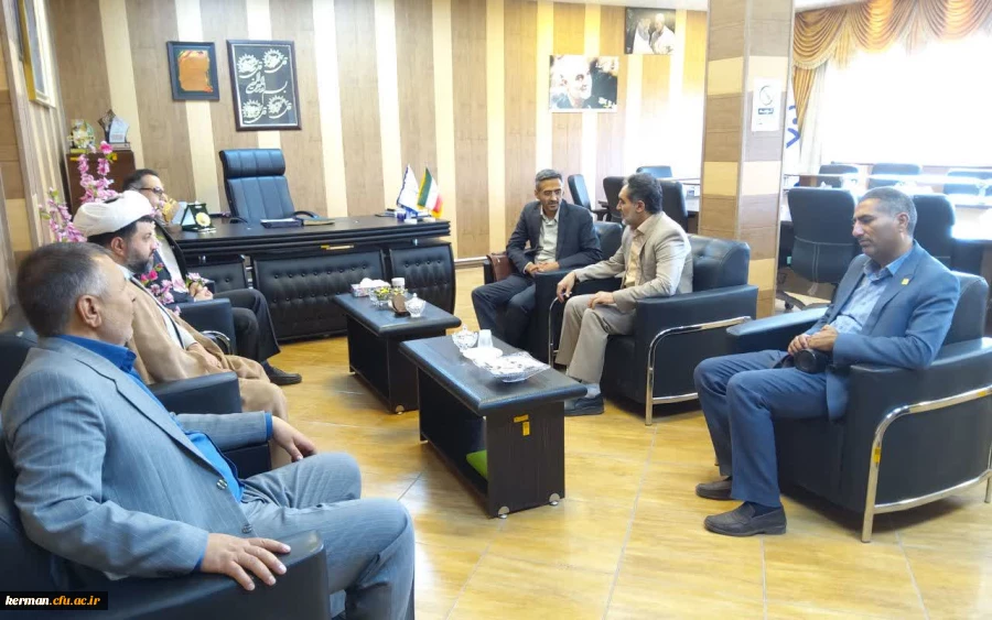 امضای تفاهم نامه همکاری بین دانشگاه فرهنگیان کرمان و دانشگاه صنعتی سیرجان  4