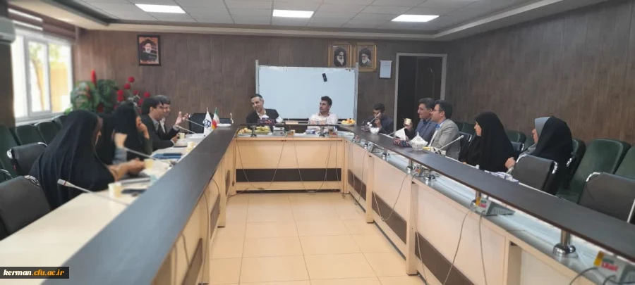 بازدیداز حوزه های آموزشی، پژوهشی، دانشجویی ،فرهنگی ، مالی ،اداری و فضای کالبدی توسط کارشناسان نظارت وارزیابی دانشگاه های استان 2