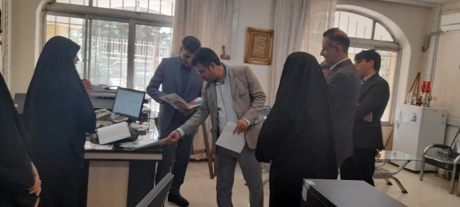 بازدیداز حوزه های آموزشی، پژوهشی، دانشجویی ،فرهنگی ، مالی ،اداری و فضای کالبدی توسط کارشناسان نظارت وارزیابی دانشگاه های استان 2