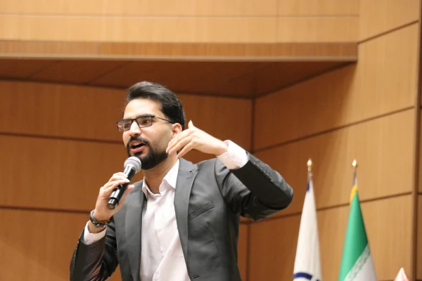 آئین دانش آموختگی دانشجومعلمان  دانشگاه فرهنگیان استان کرمان 3