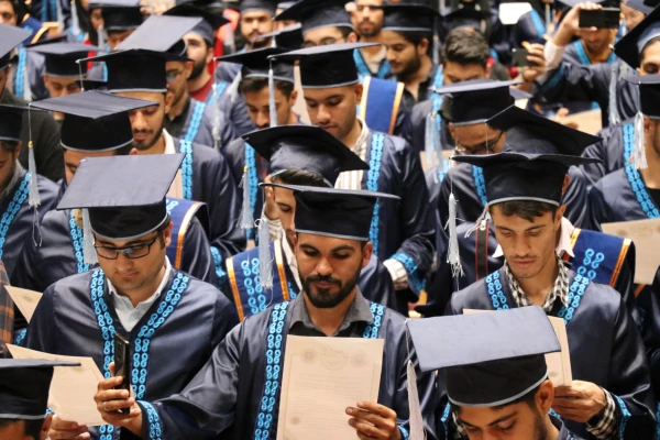 آئین دانش آموختگی دانشجومعلمان  دانشگاه فرهنگیان استان کرمان 13