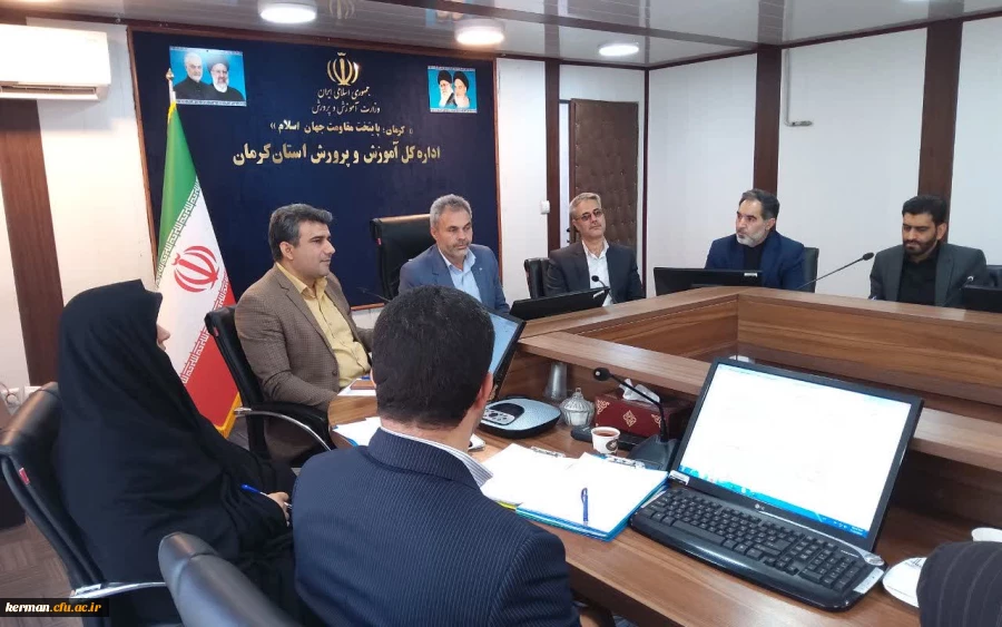 دکتر توان در شورای تحقیقات آموزش و پرورش استان خواستار تشکیل کارگروه تخصصی جهت بررسی طرحهای پژوهشی شدند. 2