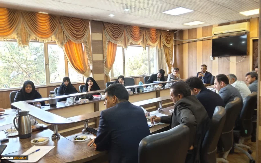 

 تشکیل کارگروه اجرایی دوره های ضمن خدمت معلمان و کمیته راهبری کارورزی استان 2